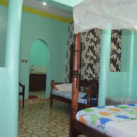 Young Safari Hotel Malindi Eksteriør billede