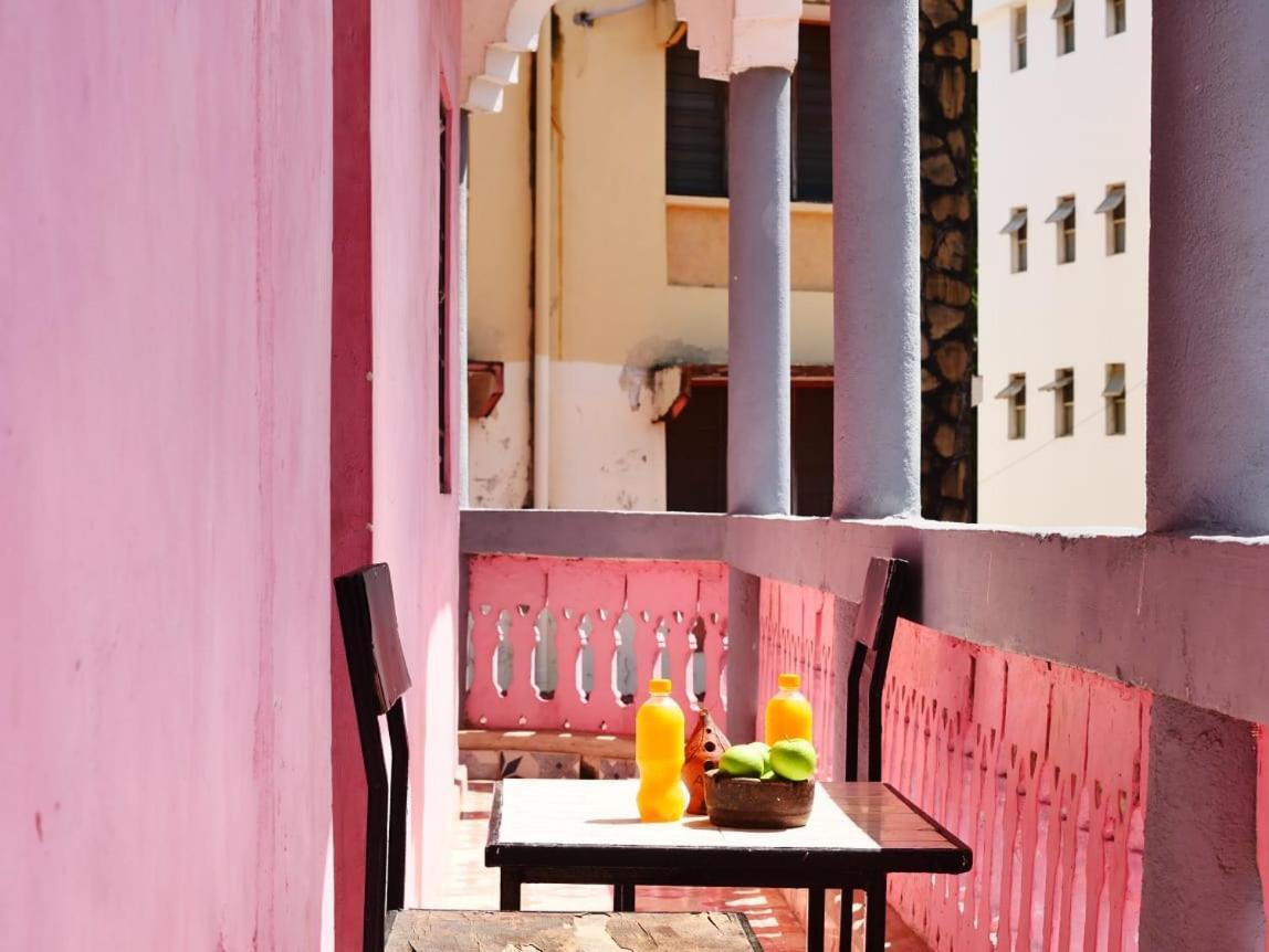 Young Safari Hotel Malindi Eksteriør billede